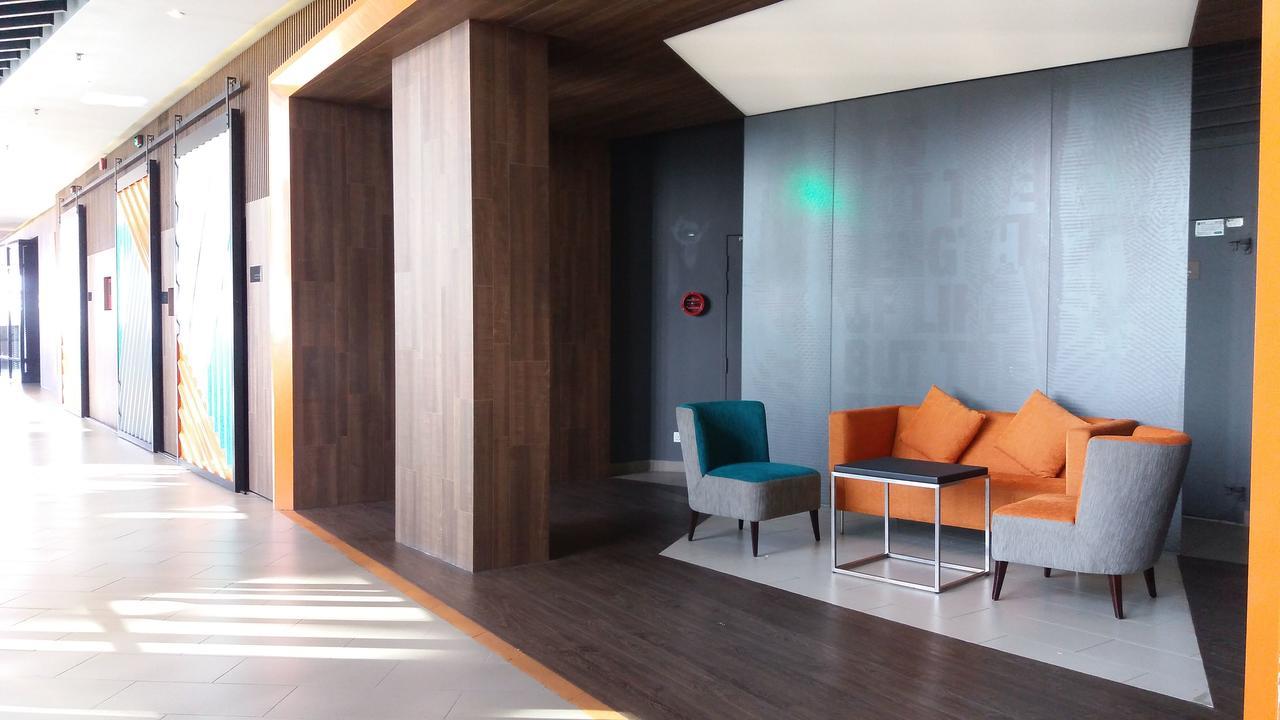 A Suites - Atria Sofo Suites Petaling Jaya Luaran gambar